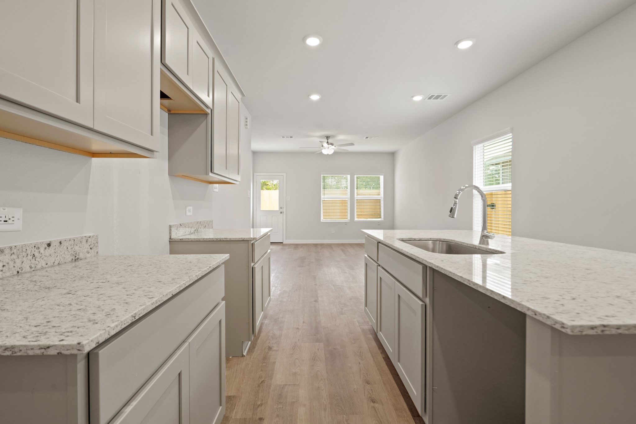 17215 King Eider Road Waller, TX 77484 - Photo 6 of 29 Representative Photo