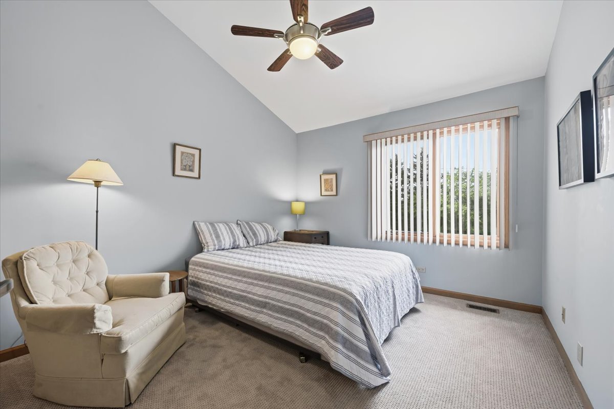 1755 Wiesbrook Road South Wheaton, IL 60189 - Photo 22 of 28