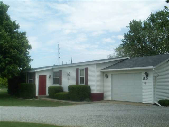 115 South Taylor Road Garrett, IN 46738 - Photo 1 of 16 Gallery Image 1
