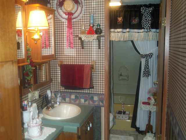 115 South Taylor Road Garrett, IN 46738 - Photo 10 of 16 Gallery Image 10
