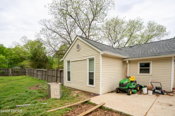 $215,000 | 252 Bolivar Highway, Jackson, TN 38301