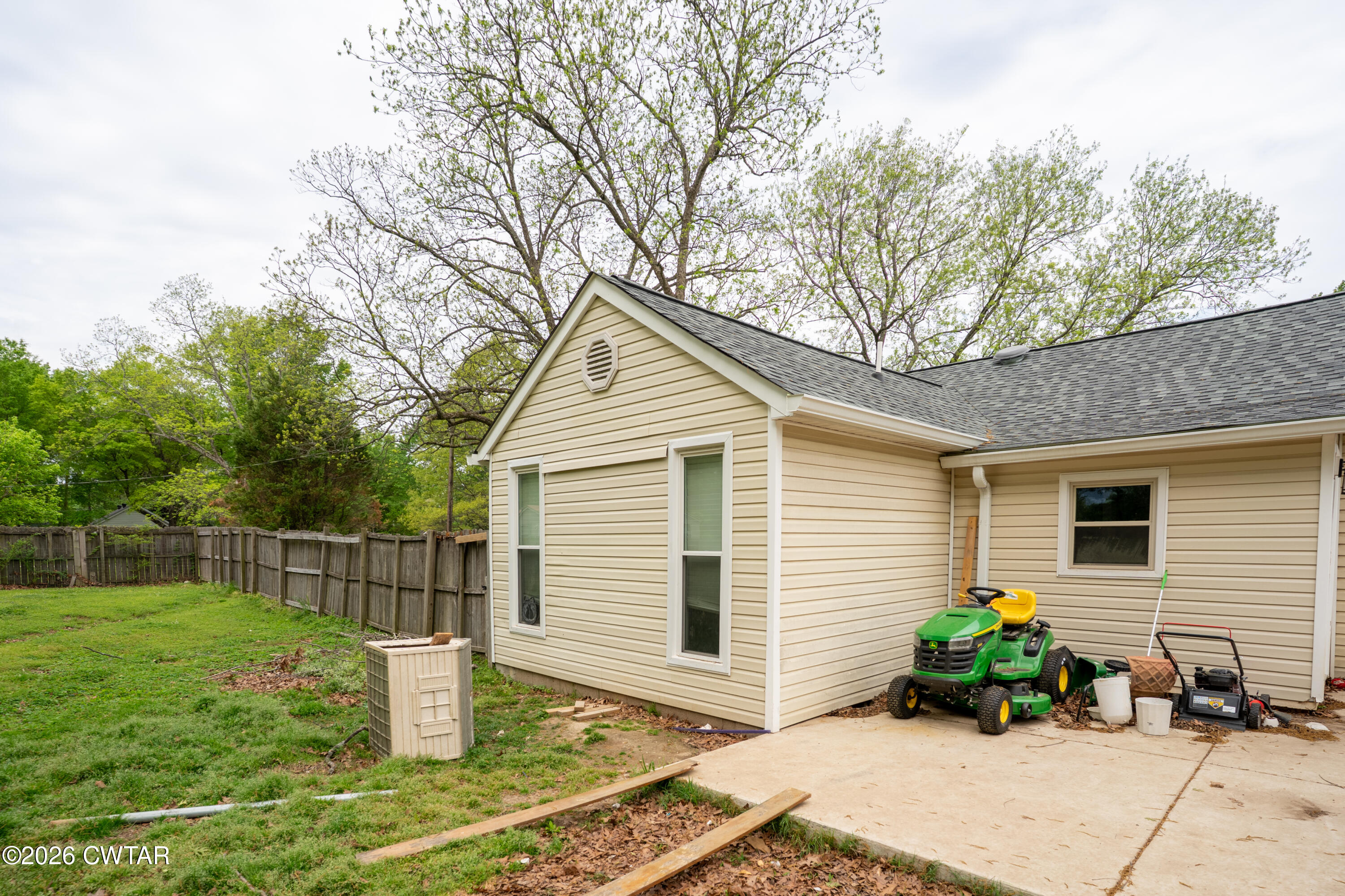 252 Bolivar Highway Jackson, TN 38301 - Photo 8 of 35 252BolivarHwy-0036-HDR