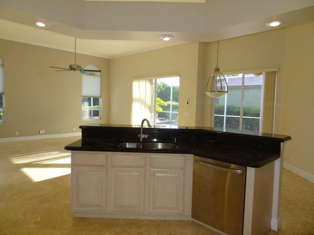 12226 Rockledge Circle Boca Raton, FL 33428 - Photo 16 of 28 BREAKFAST BAR AREA