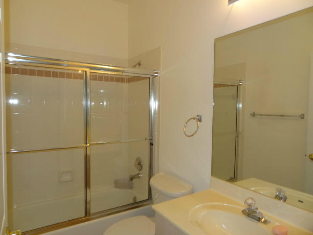 12226 Rockledge Circle Boca Raton, FL 33428 - Photo 22 of 28 3RD FULL BATHROOM BY 4TH BEDROOM