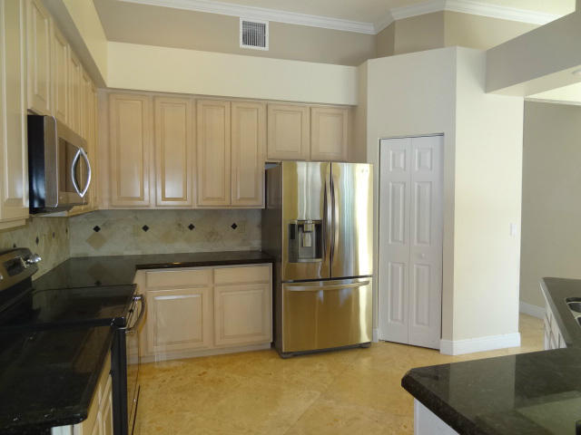 12226 Rockledge Circle Boca Raton, FL 33428 - Photo 7 of 28 NEWER STAINLESS STEEL APPLIANCES