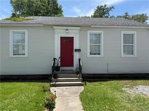 $1,500 | 562 Central Avenue, Jefferson, LA 70121