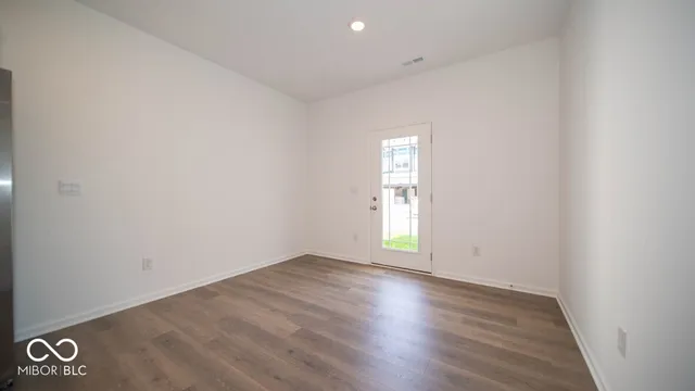 $291,900 | 6122 Cascades Drive, Whitestown, IN 46075