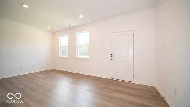 $291,900 | 6122 Cascades Drive, Whitestown, IN 46075