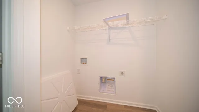 $291,900 | 6122 Cascades Drive, Whitestown, IN 46075