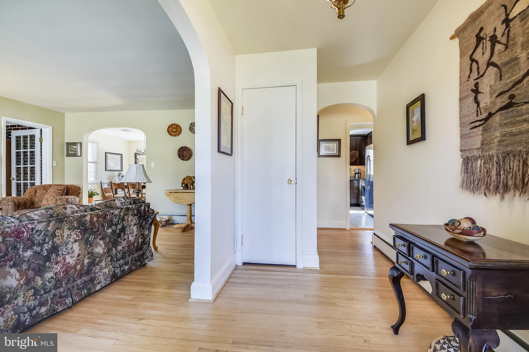 434 South Rolling Road Baltimore, MD 21228 - Photo 13 of 35