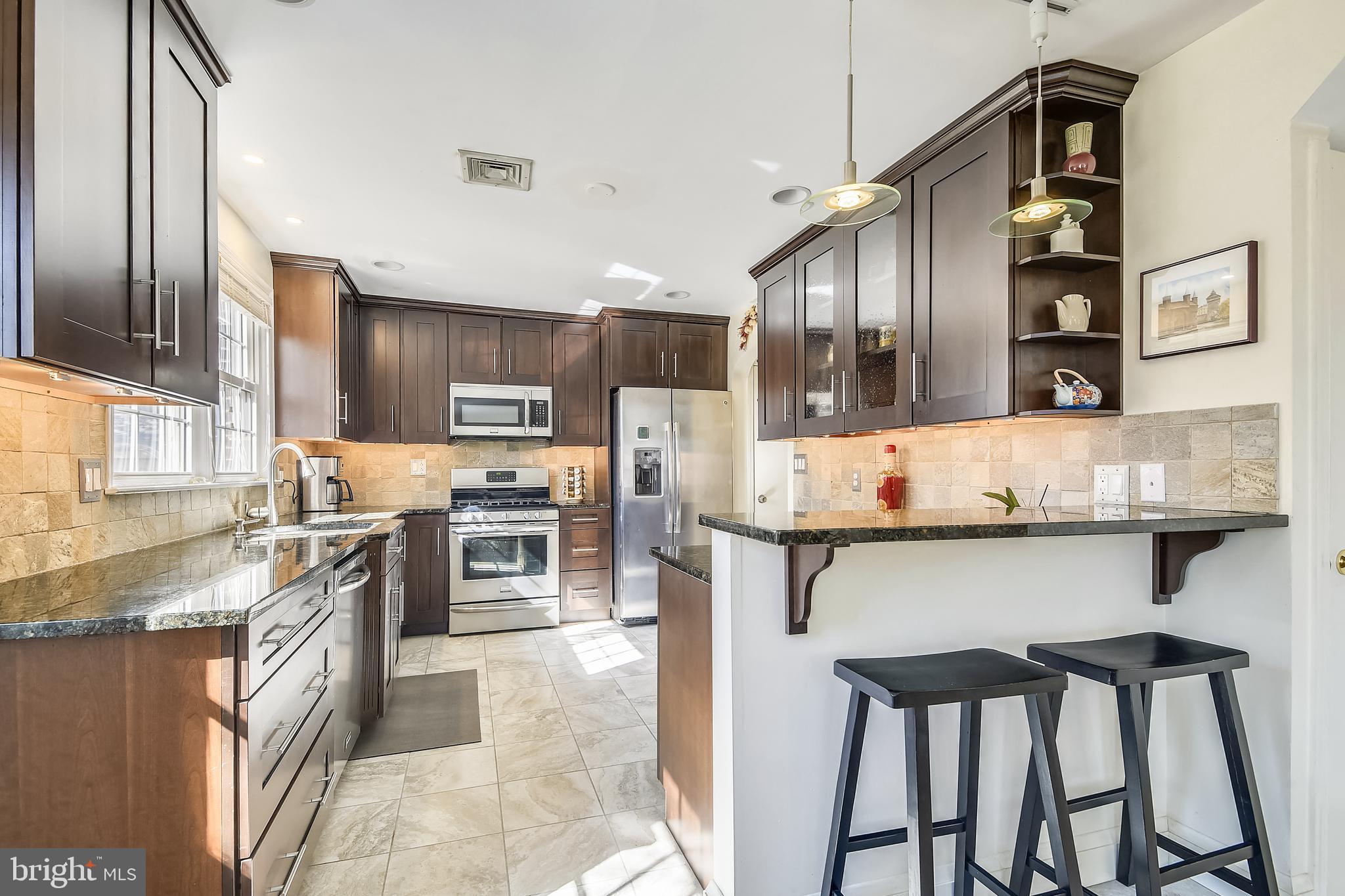 434 South Rolling Road Baltimore, MD 21228 - Photo 4 of 35