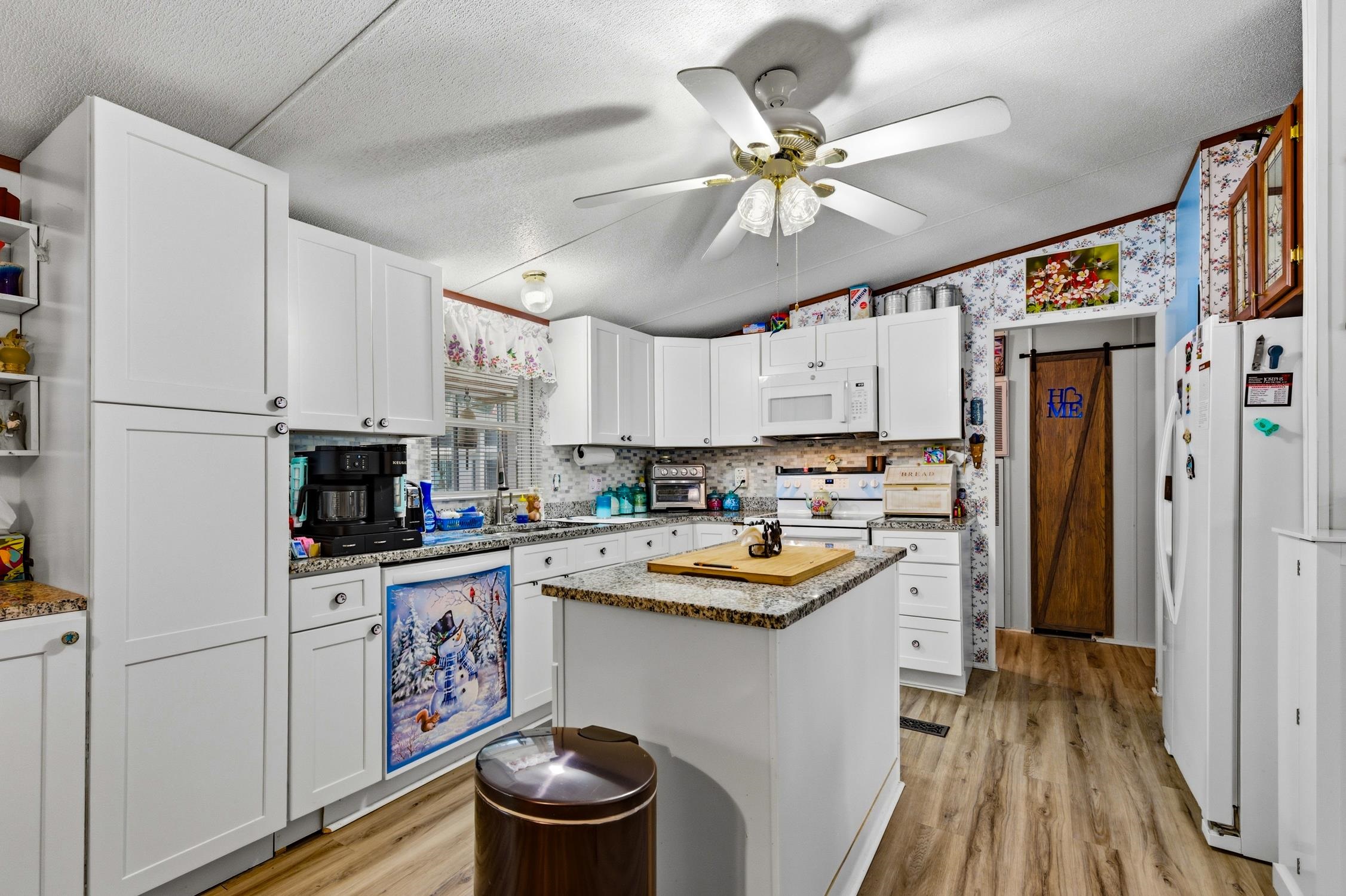 462 Oak Avenue Murrells Inlet, SC 29576 - Photo 7 of 34