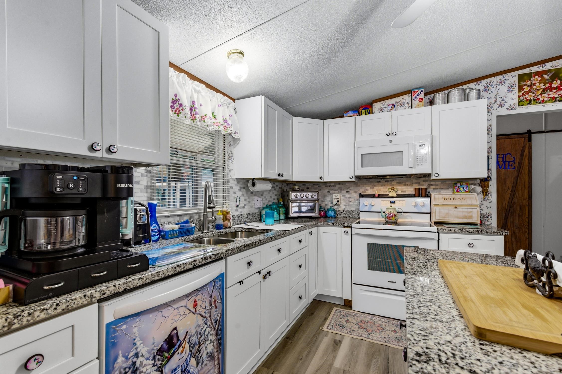 462 Oak Avenue Murrells Inlet, SC 29576 - Photo 8 of 34