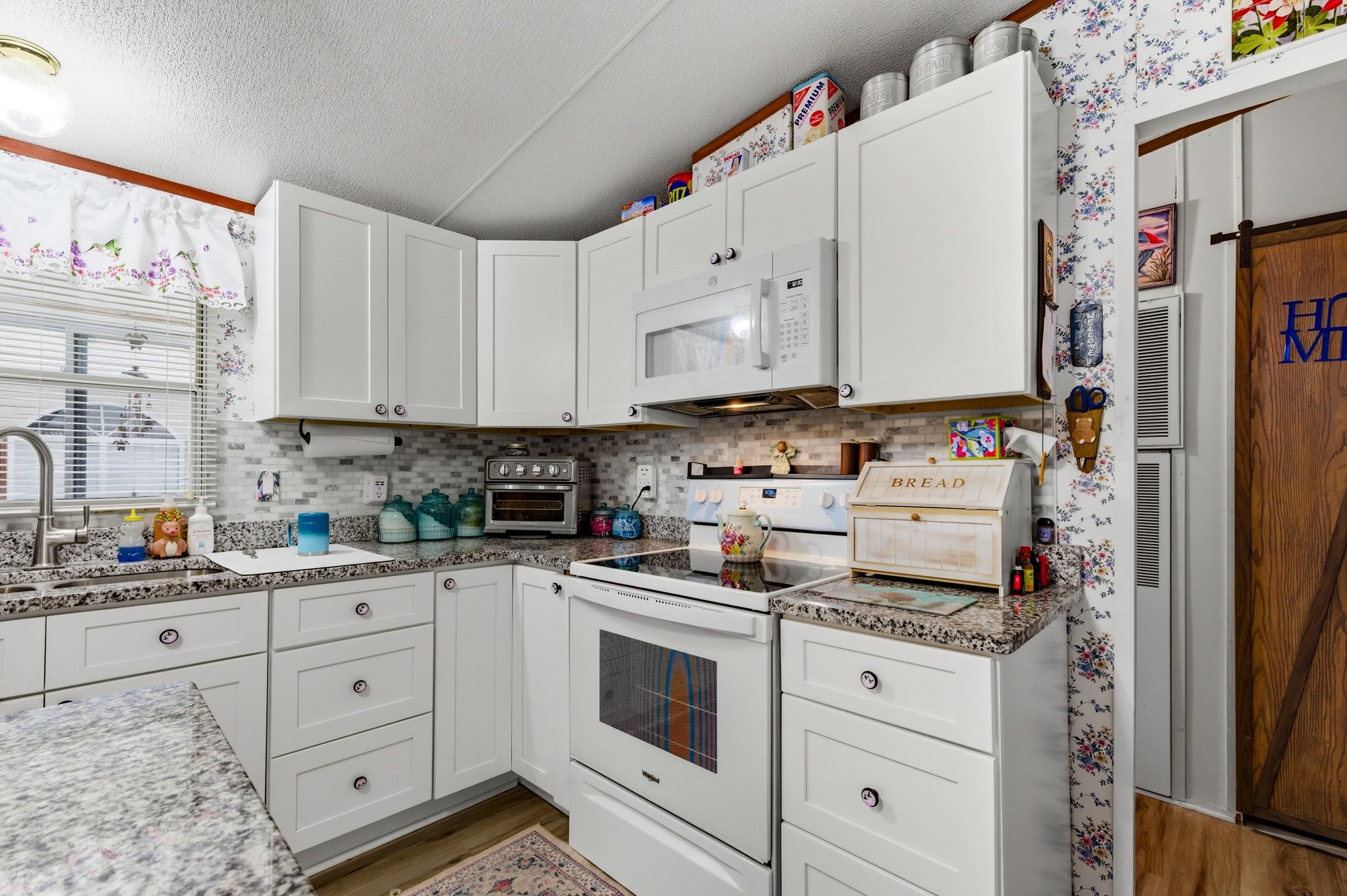 462 Oak Avenue Murrells Inlet, SC 29576 - Photo 9 of 34