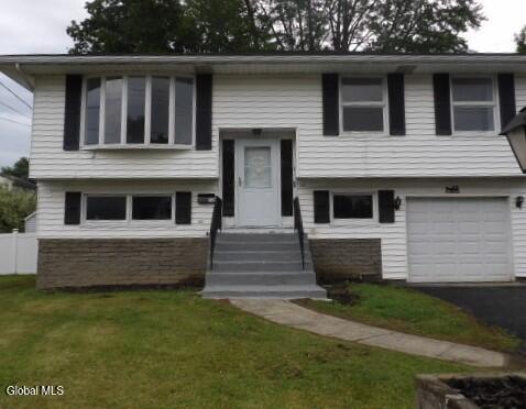 22 O'neil Street Troy, NY 12180 - Photo 3 of 25 103_4331_(2)