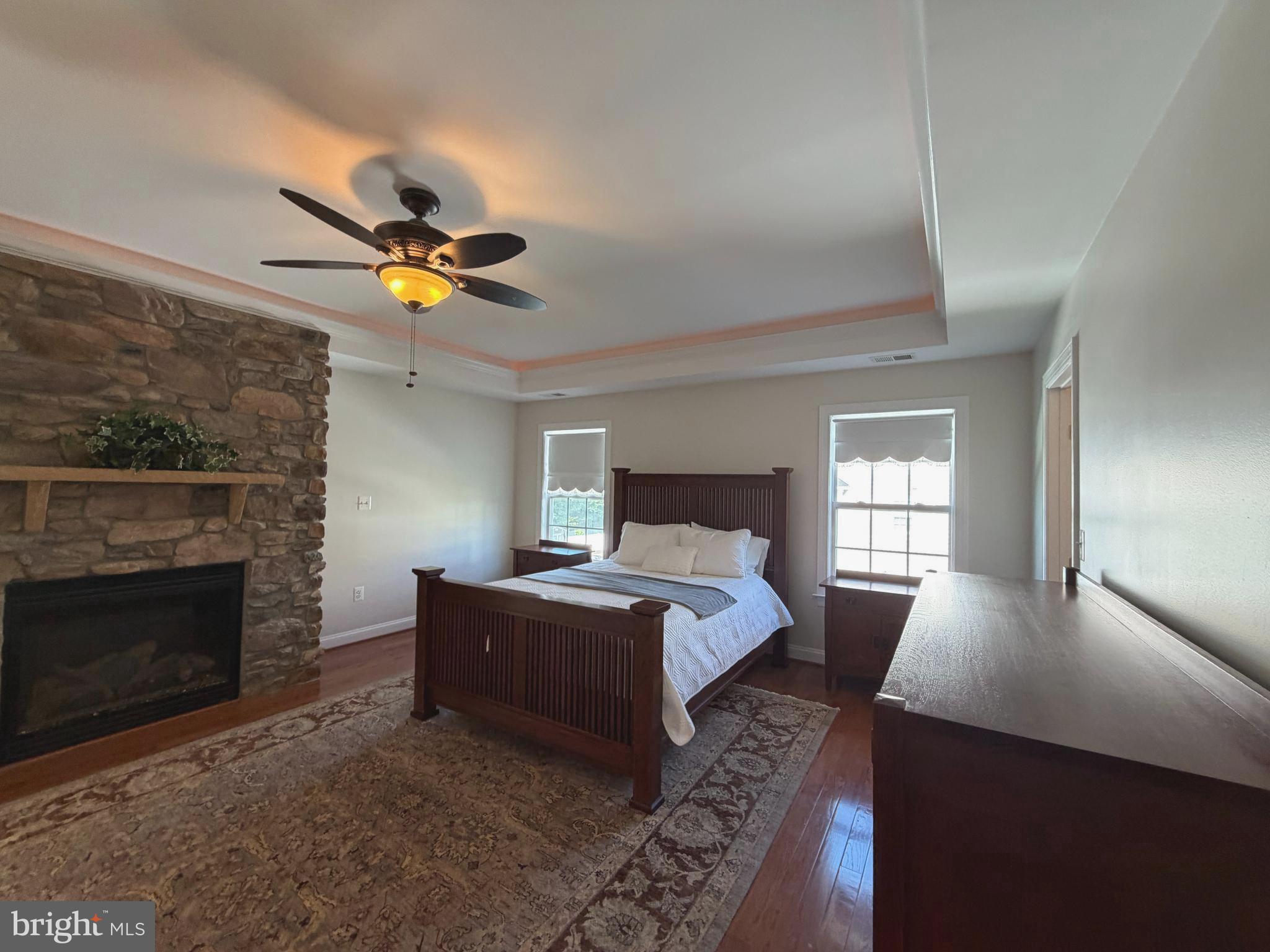 13060 Queen Chapel Road Woodbridge, VA 22193 - Photo 32 of 77 Hardwood flooring