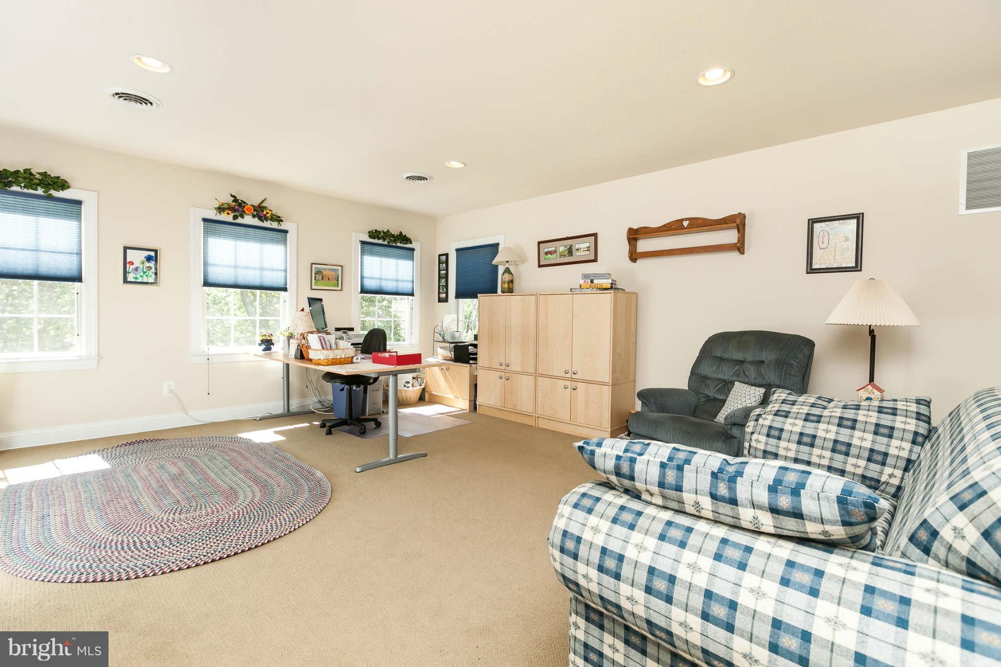 1231 Arnold Road Westminster, MD 21157 - Photo 18 of 30 Family Room