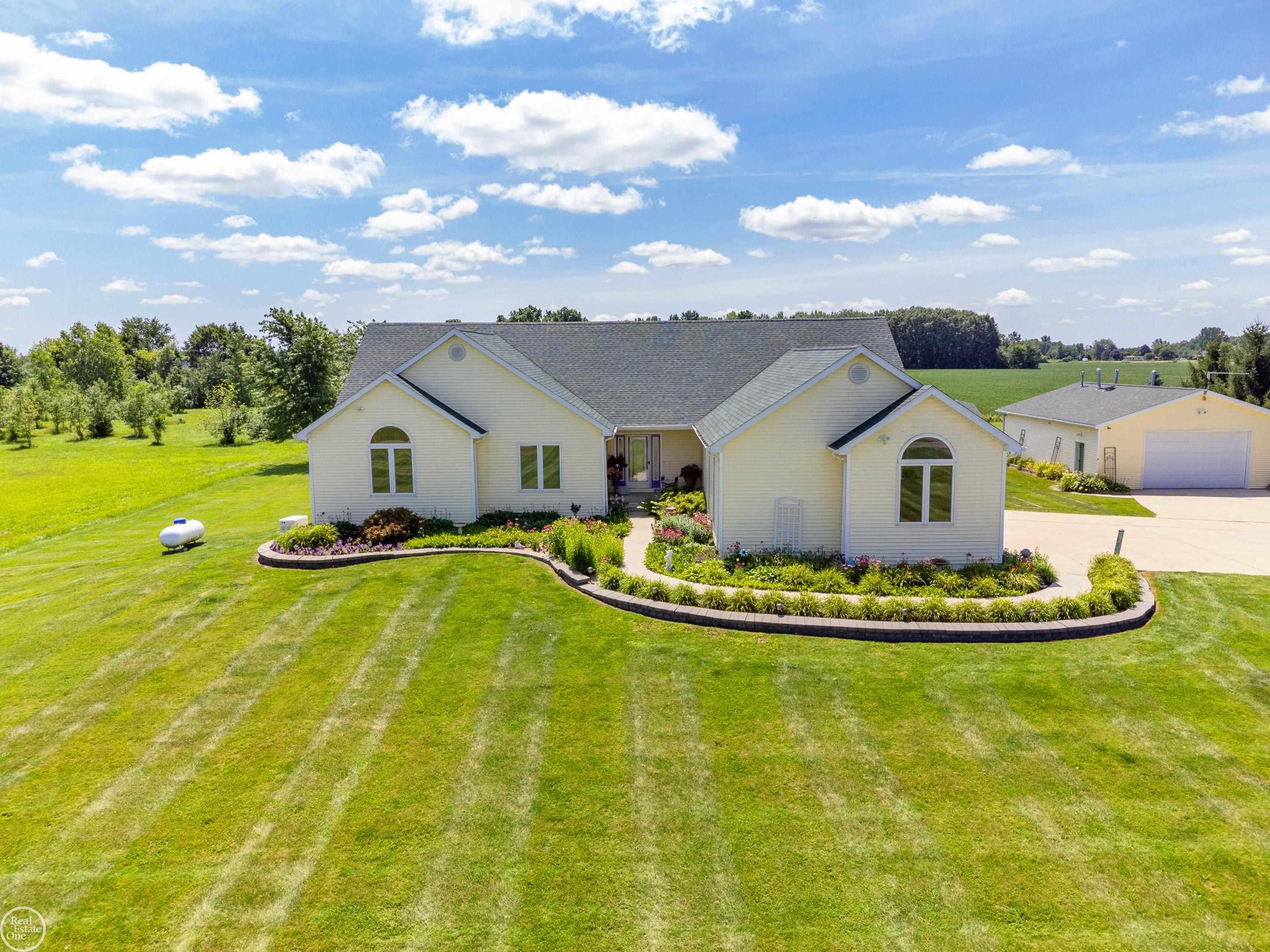 13899 Kimball Road Allenton, MI 48002 - Photo 1 of 95 50182804-bd17257b-1d3e-45ad-b0a7-815233b7fe52.JPG