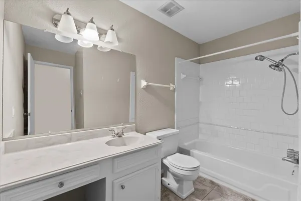 $1,800 | 1448 Silverpines Road, Unit 1448, Houston, TX 77062