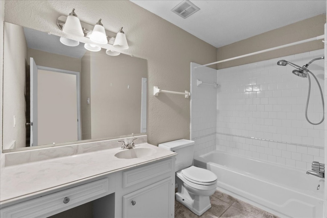 1448 Silverpines Road, Unit 1448 Houston, TX 77062 - Photo 20 of 27