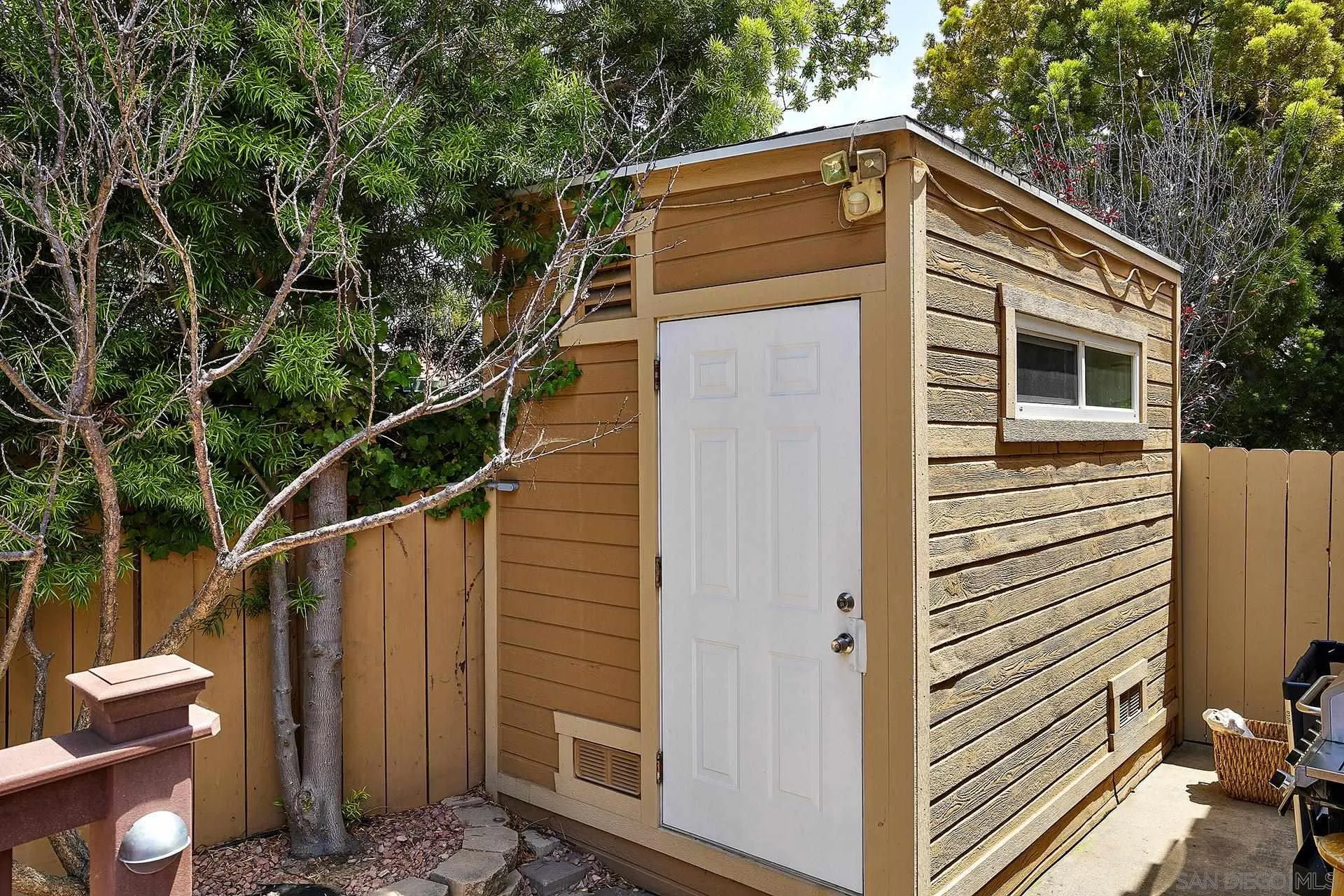 1548 Calle Violetas Encinitas, CA 92024 - Photo 46 of 47 a front view of a house with plants