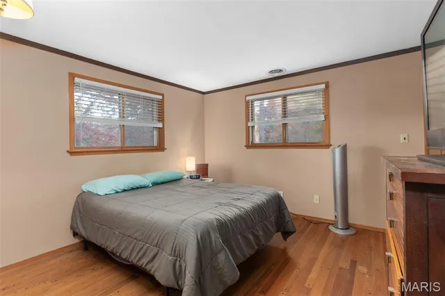 $299,000 | 20267 Tall Timber Road, Staunton, IL 62088