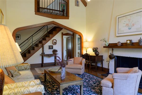87 Bates Road Swampscott, MA 01907 - Photo 6 of 25 Gallery Image 6