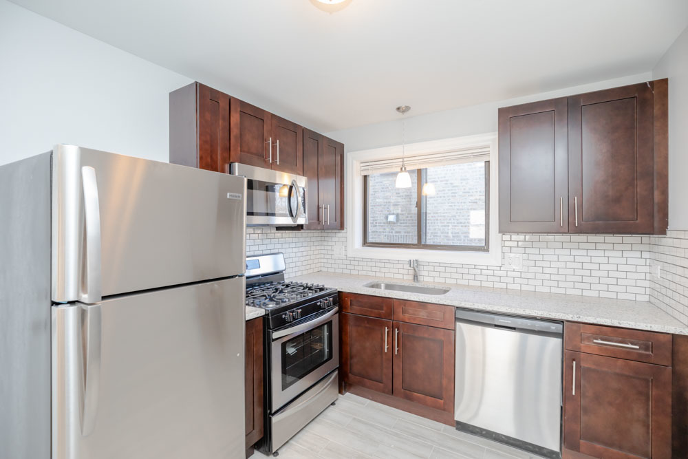 6807 North Ridge Boulevard, Unit 102 Chicago, IL 60645 - Photo 4 of 10