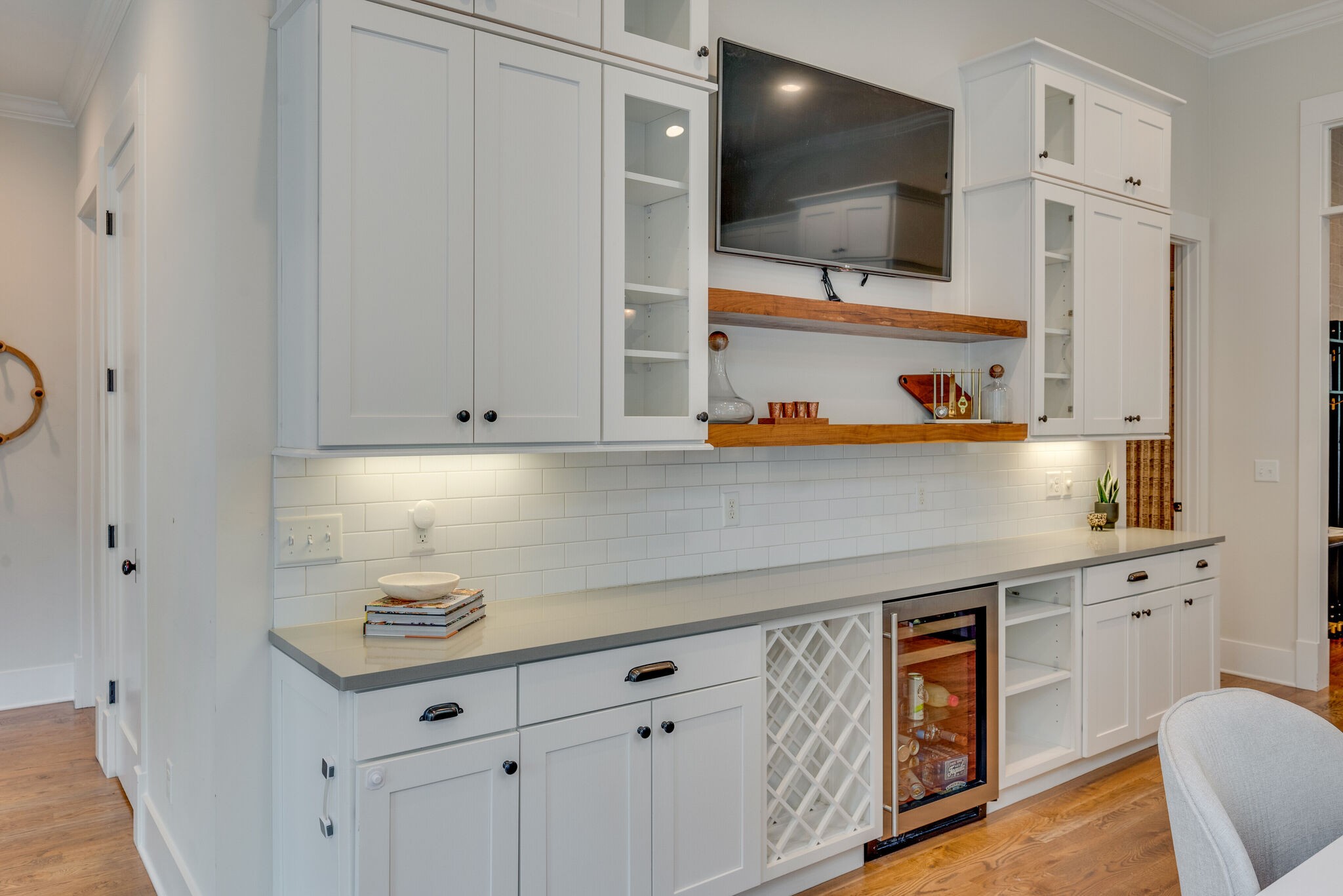 853 B Bradford Avenue Nashville, TN 37204 - Photo 16 of 49 a kitchen with stainless steel appliances a stove and cabinets