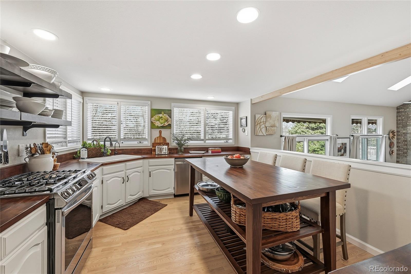 9366 Cornell Circle Highlands Ranch, CO 80130 - Photo 6 of 42