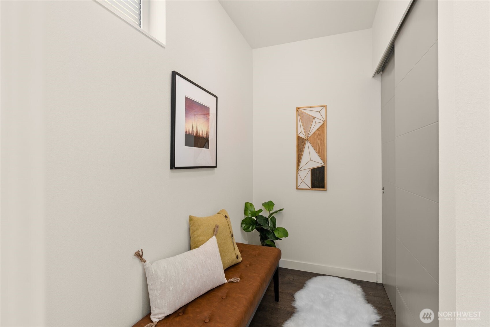 6012 South 127th Lane Seattle, WA 98178 - Photo 18 of 35 a living room with furniture and wooden floor