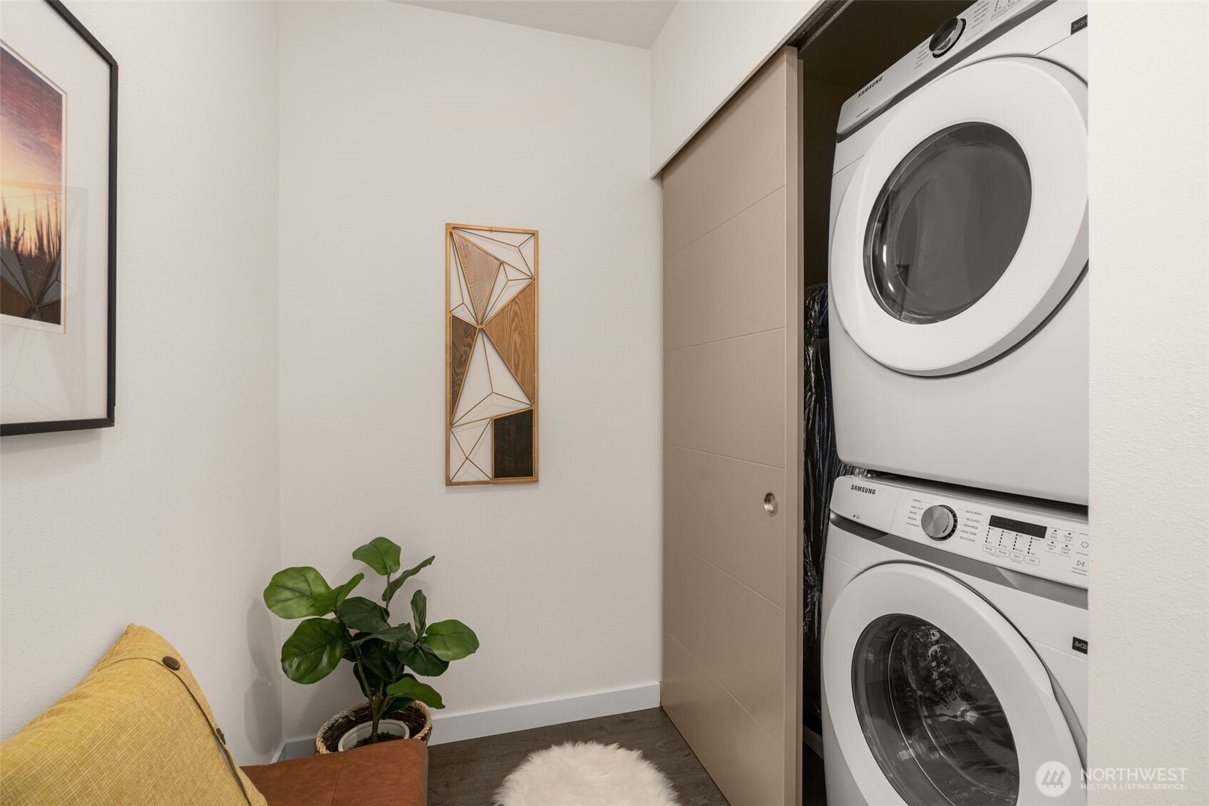 6012 South 127th Lane Seattle, WA 98178 - Photo 24 of 35 a utility room with dryer and washer