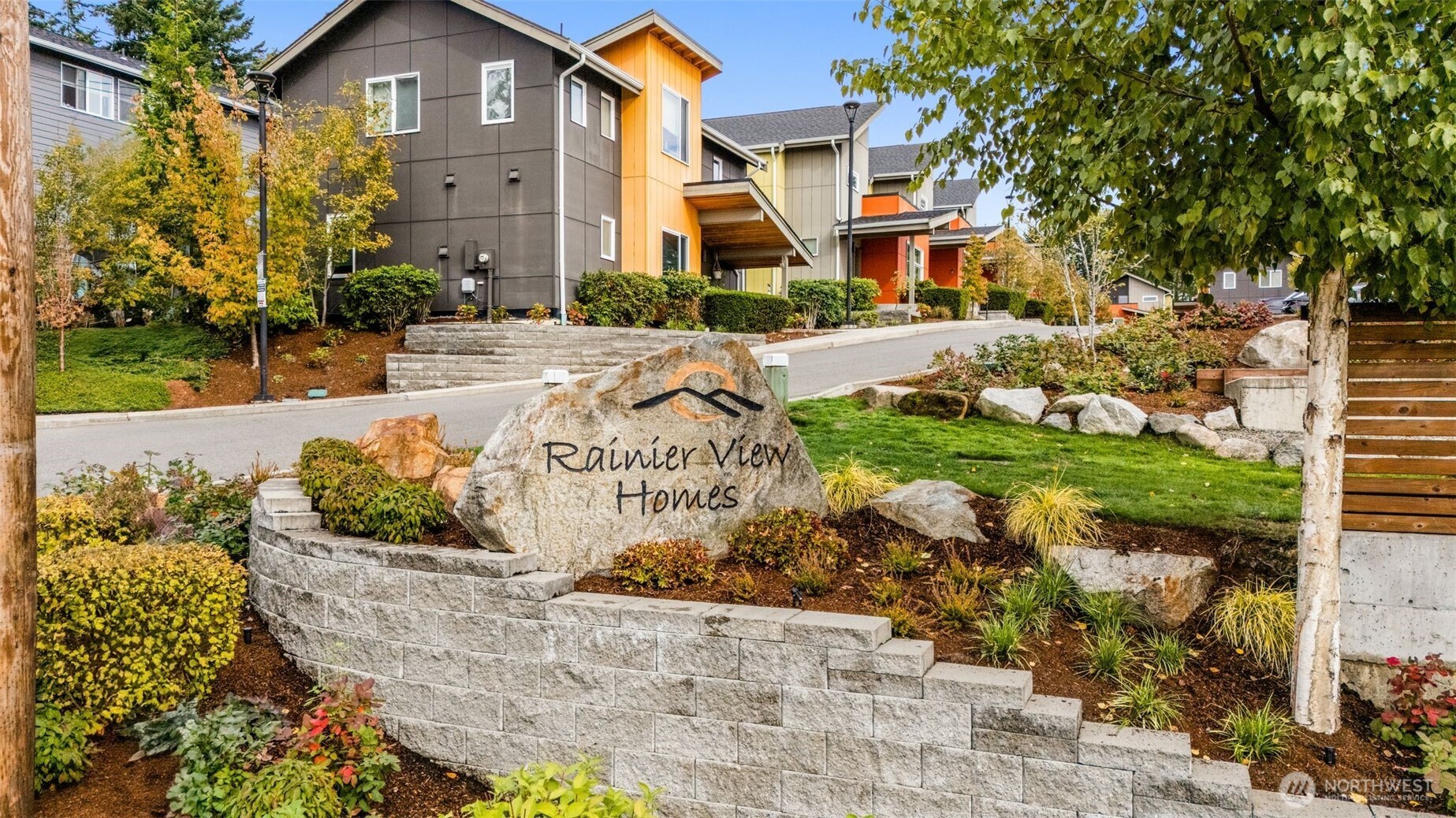 6012 South 127th Lane Seattle, WA 98178 - Photo 34 of 35 front view of a house with a yard