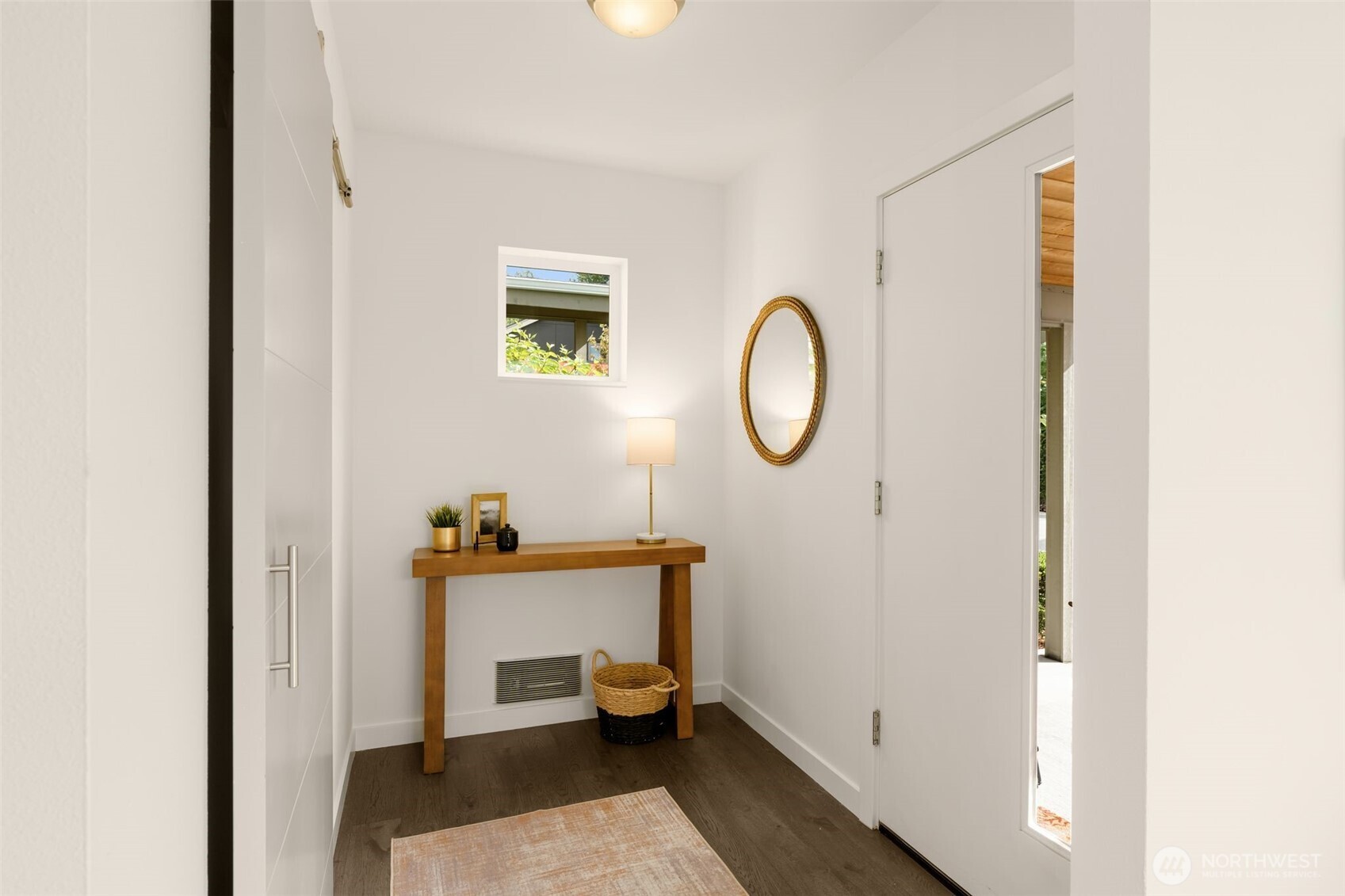6012 South 127th Lane Seattle, WA 98178 - Photo 6 of 35