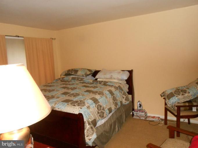 Bedroom (Master)