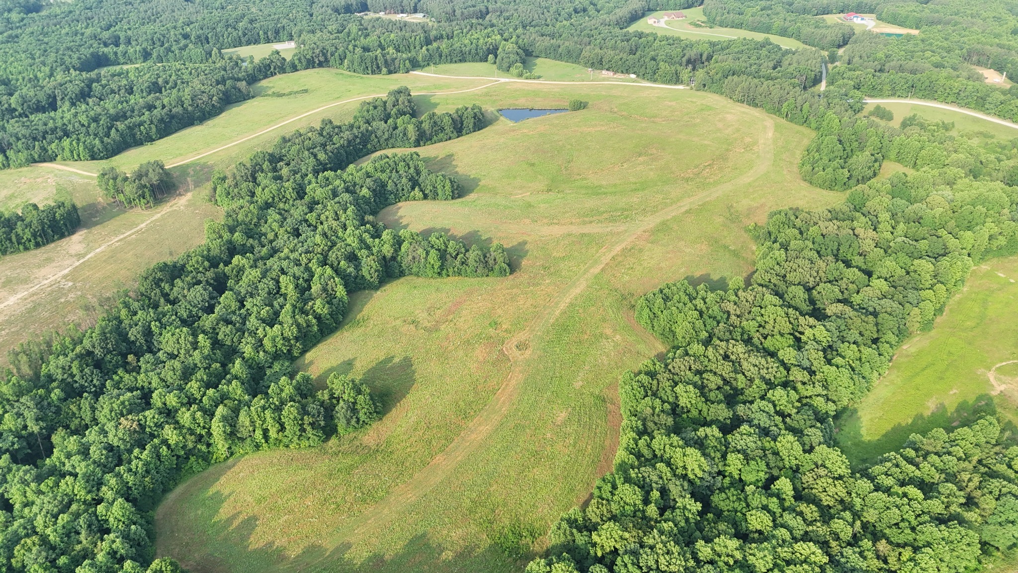 0 Seven 7 Mile Ridge Road Indian Mound, TN 37079 - Photo 22 of 34 a bathroom with a swimming pool