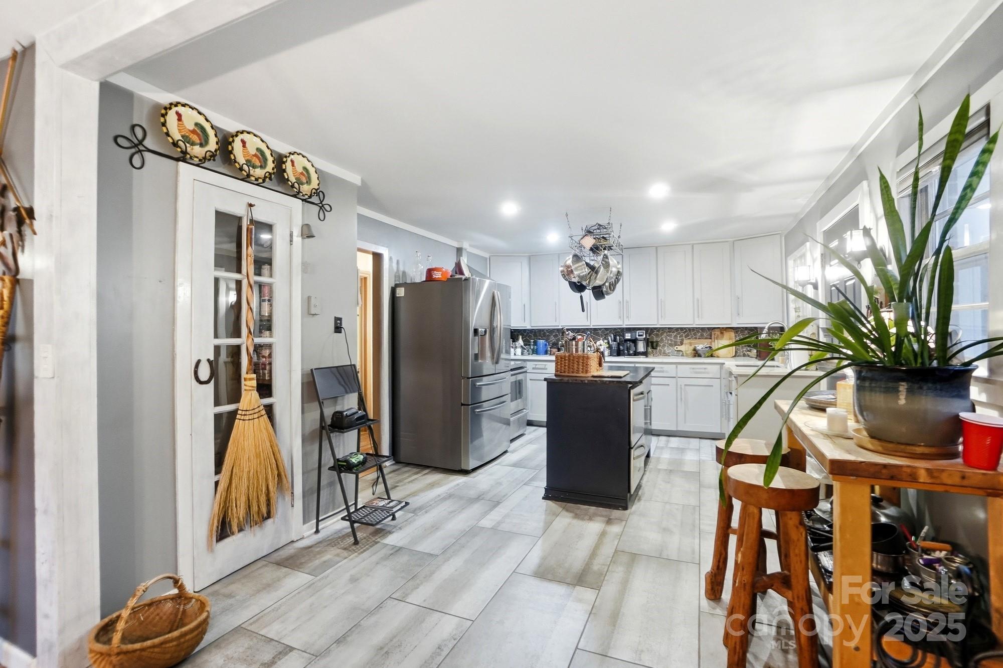 554 Loray Farm Road Dallas, NC 28034 - Photo 6 of 28 Gallery Image 6