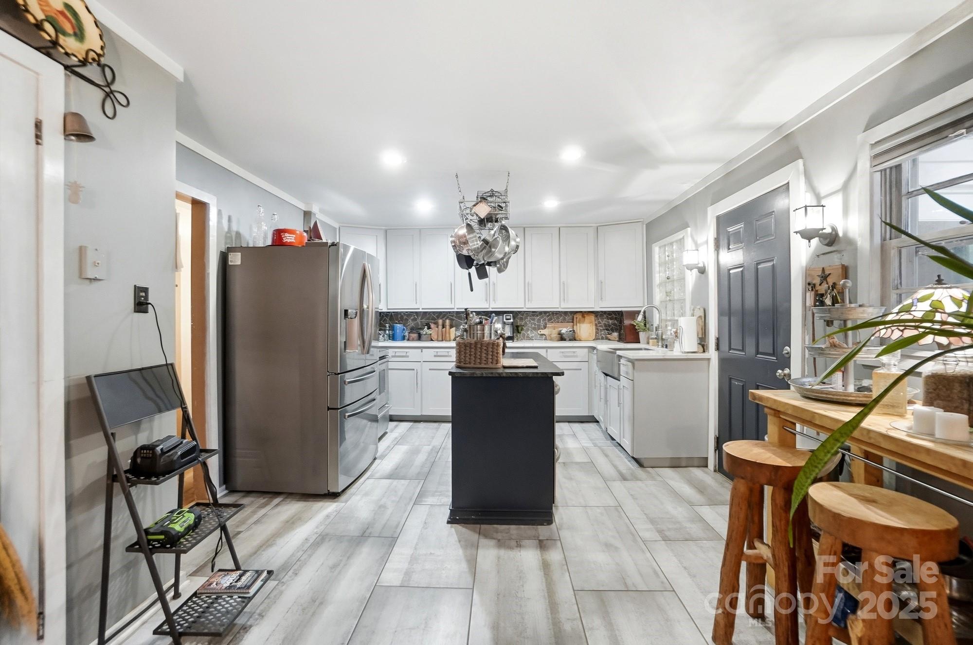 554 Loray Farm Road Dallas, NC 28034 - Photo 7 of 28 Gallery Image 7