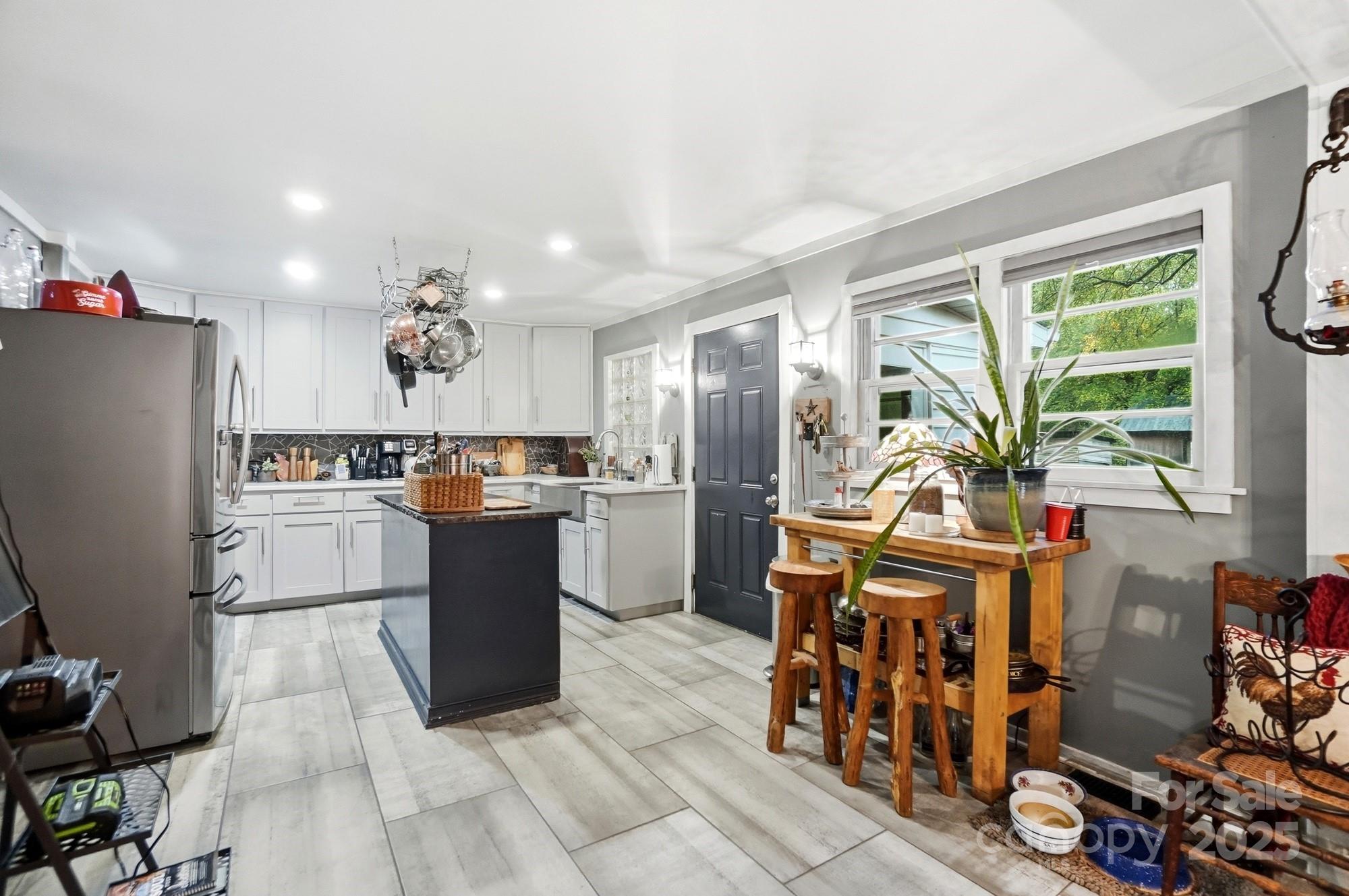 554 Loray Farm Road Dallas, NC 28034 - Photo 8 of 28 Gallery Image 8
