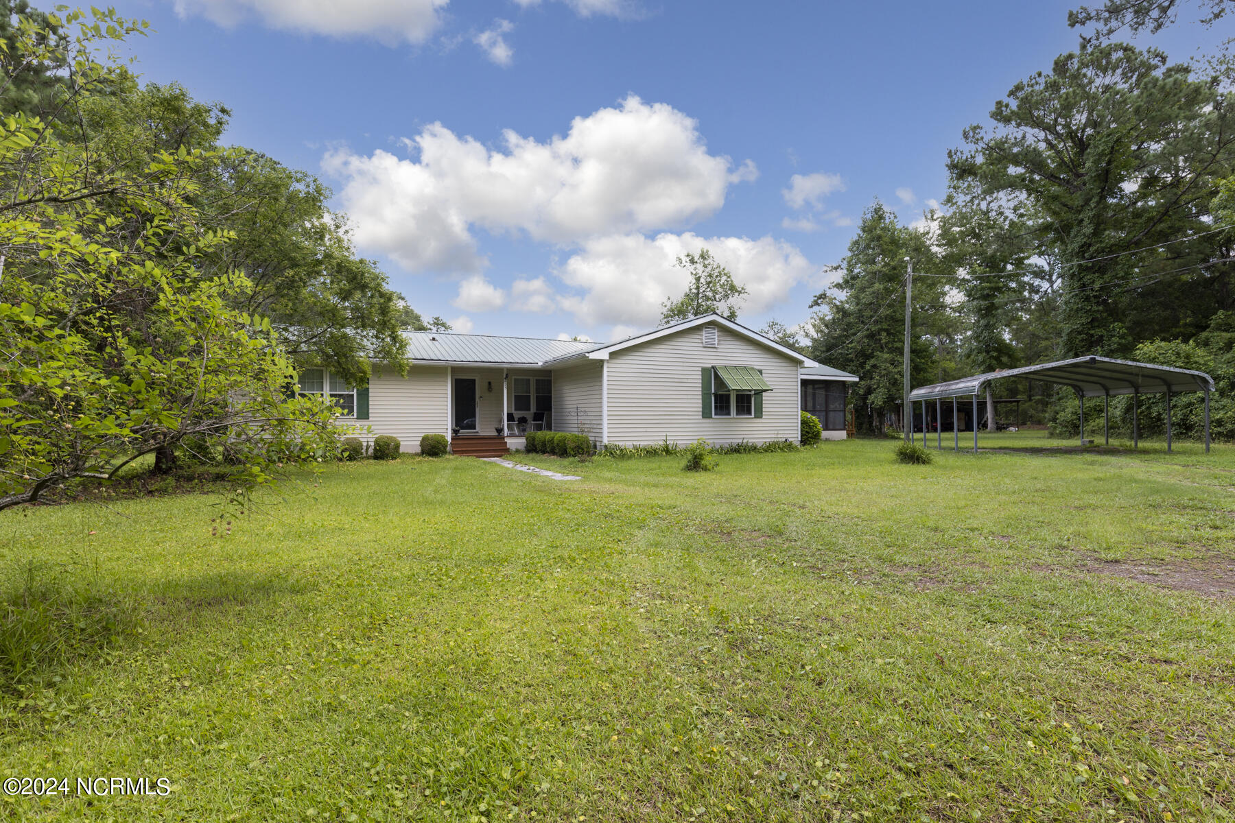 625 Highway 172 Hubert, NC 28539 - Photo 3 of 42 2