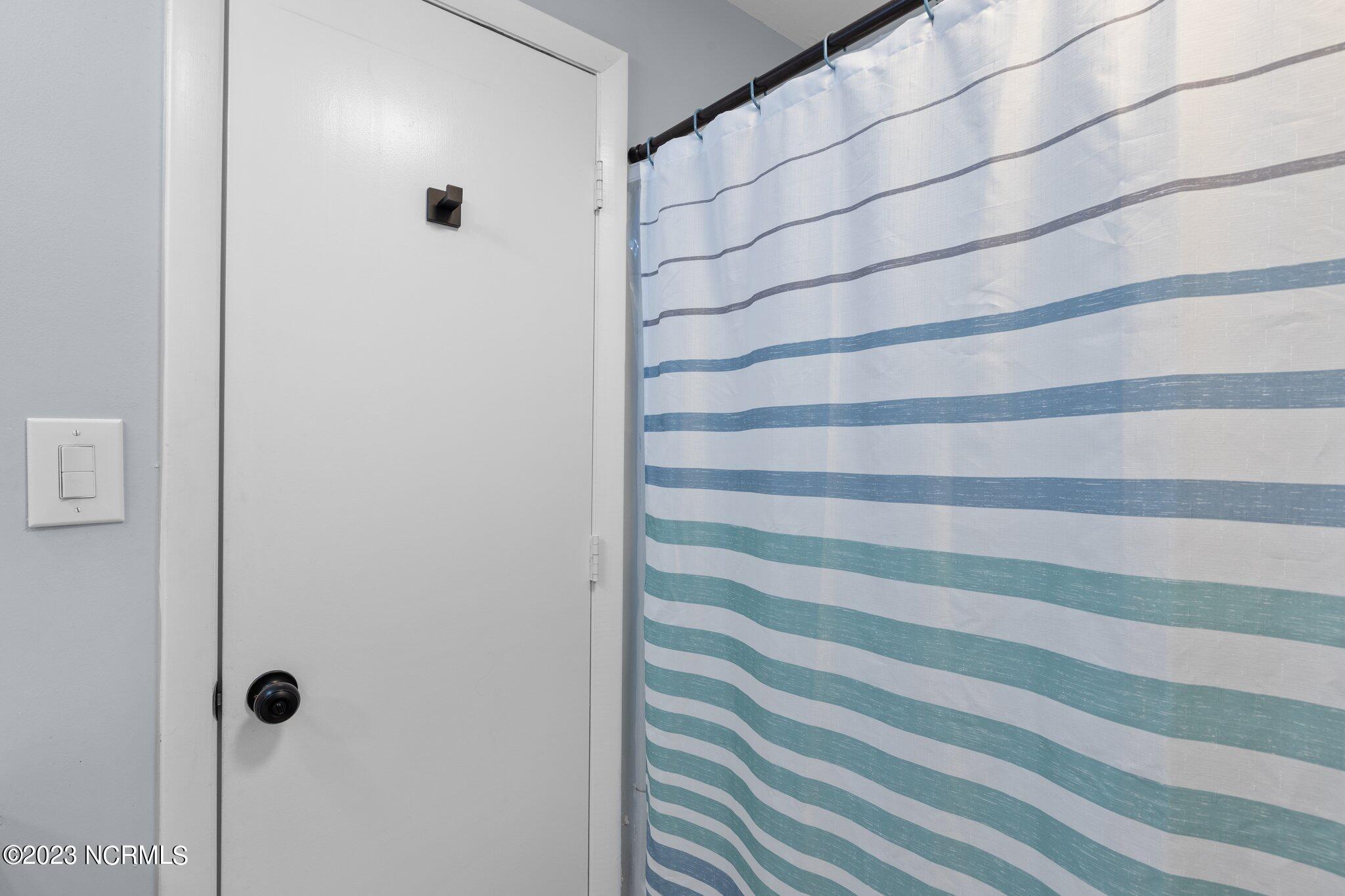 1505 Salter Path Road, Unit 442 Indian Beach, NC 28512 - Photo 32 of 77 Bath