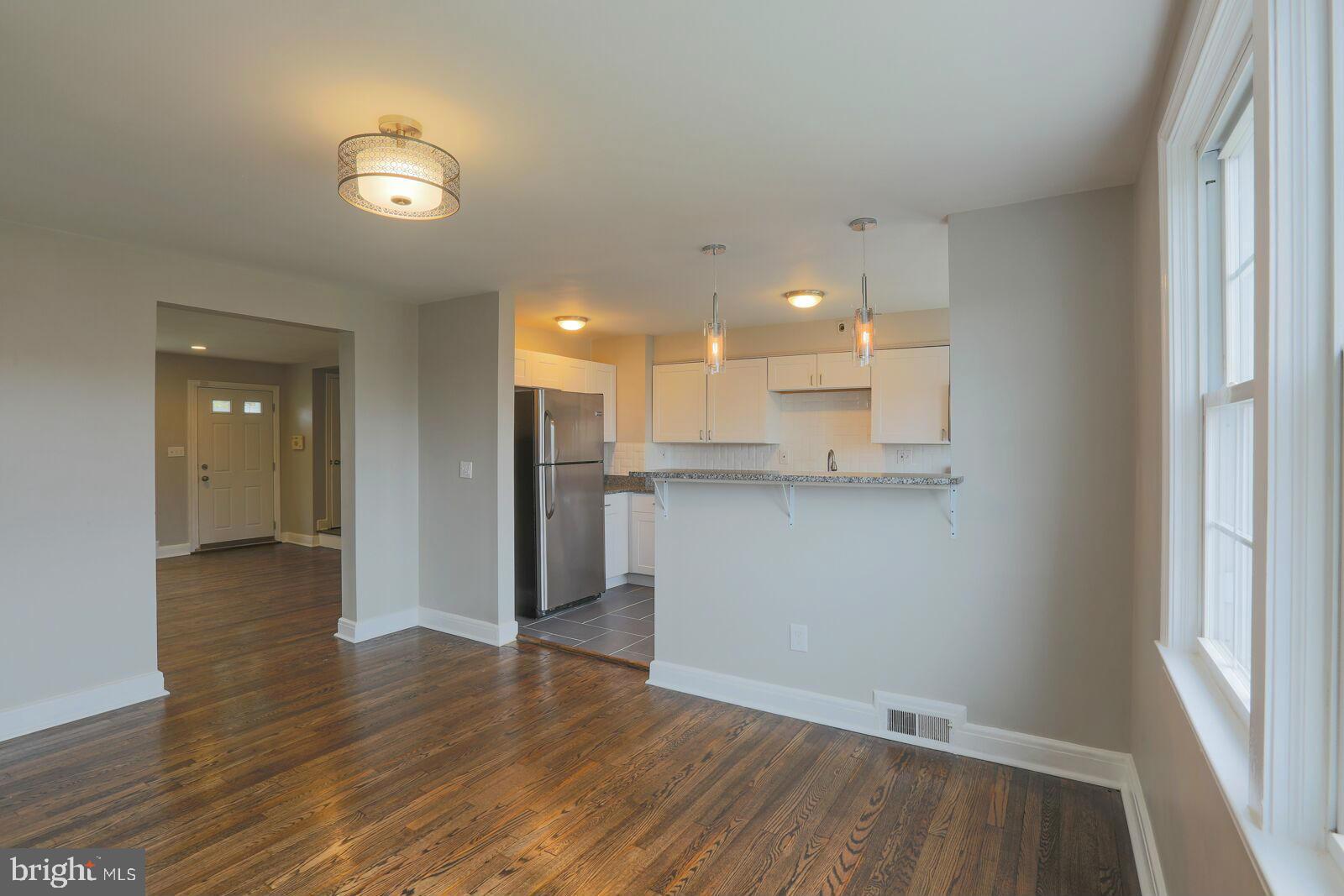 817 Stamford Road Baltimore, MD 21229 - Photo 14 of 28 Interior (General)