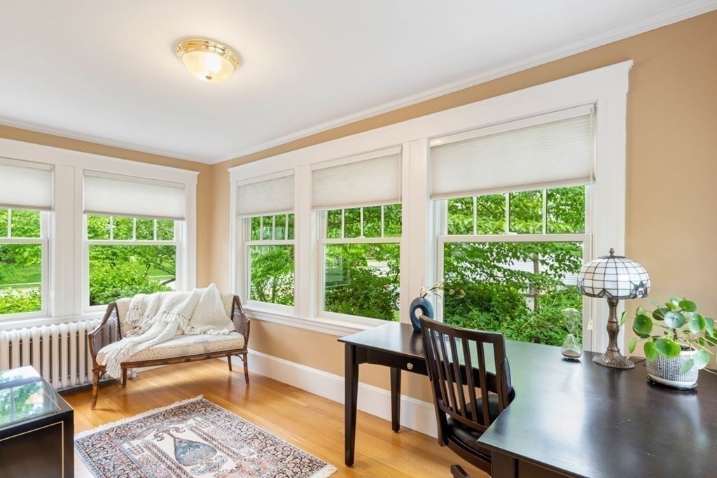 10 Bloomfield Street Lexington, MA 02421 - Photo 5 of 27 Gallery Image 5