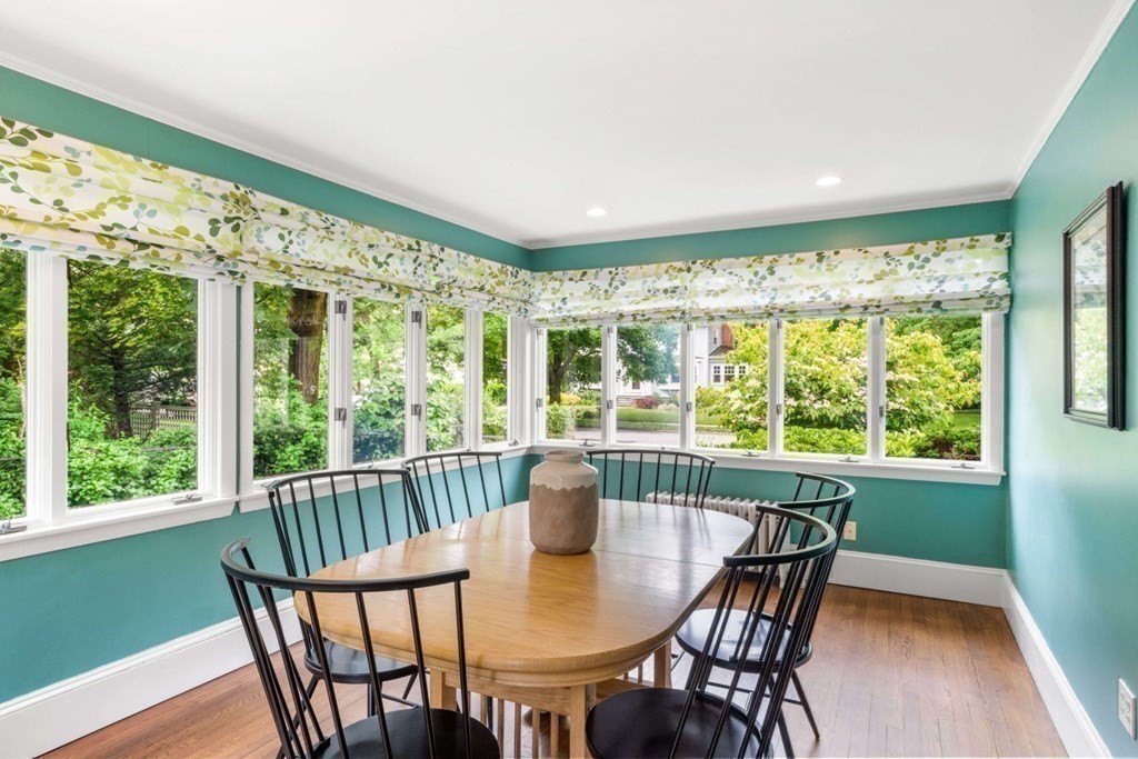 10 Bloomfield Street Lexington, MA 02421 - Photo 8 of 27 Gallery Image 8