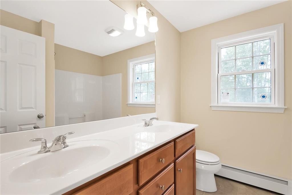 25 Eagles Nest Road Gray, ME 04039 - Photo 17 of 35 Master bath.