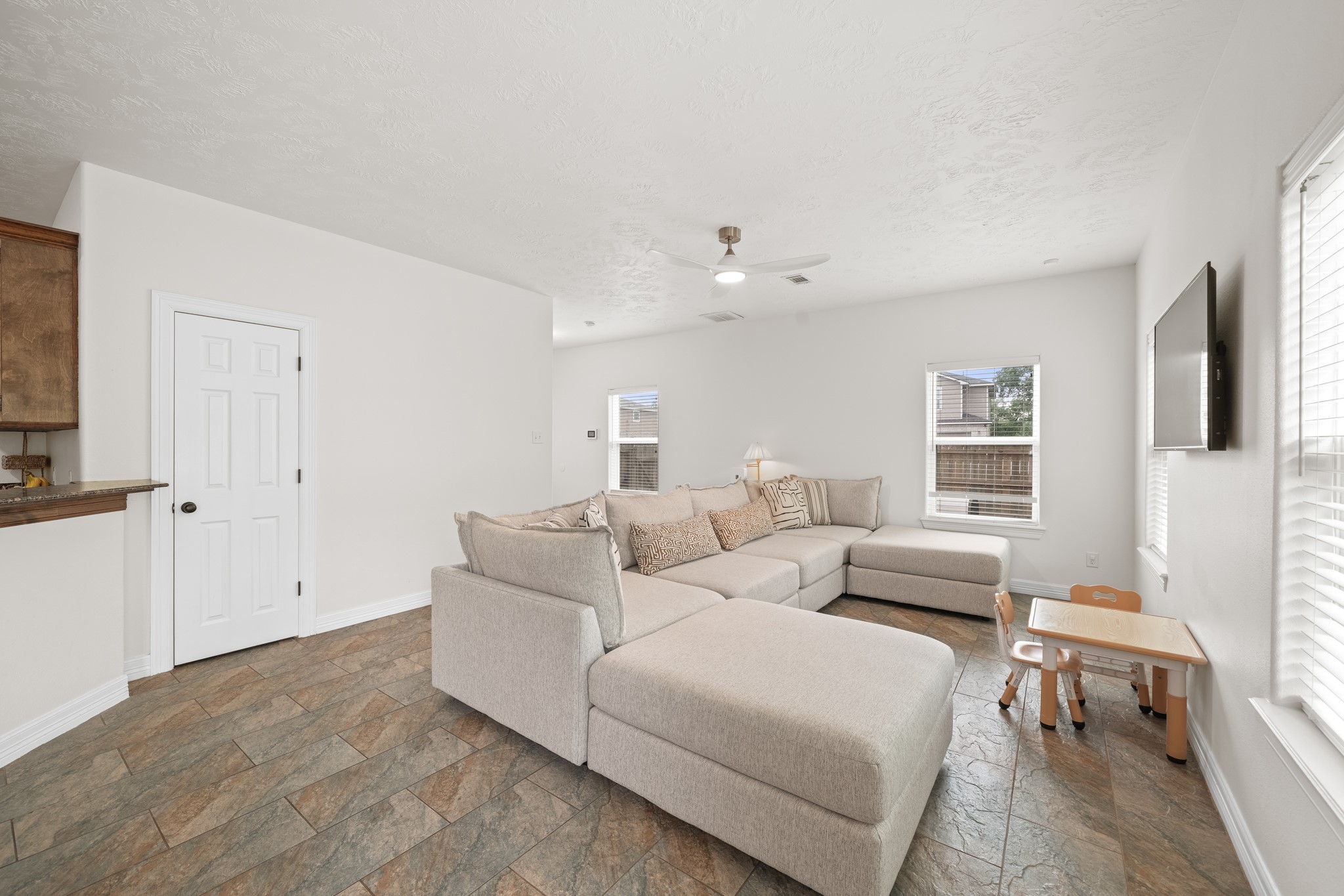 6101 Fox Ridge Drive Angleton, TX 77515 - Photo 11 of 30