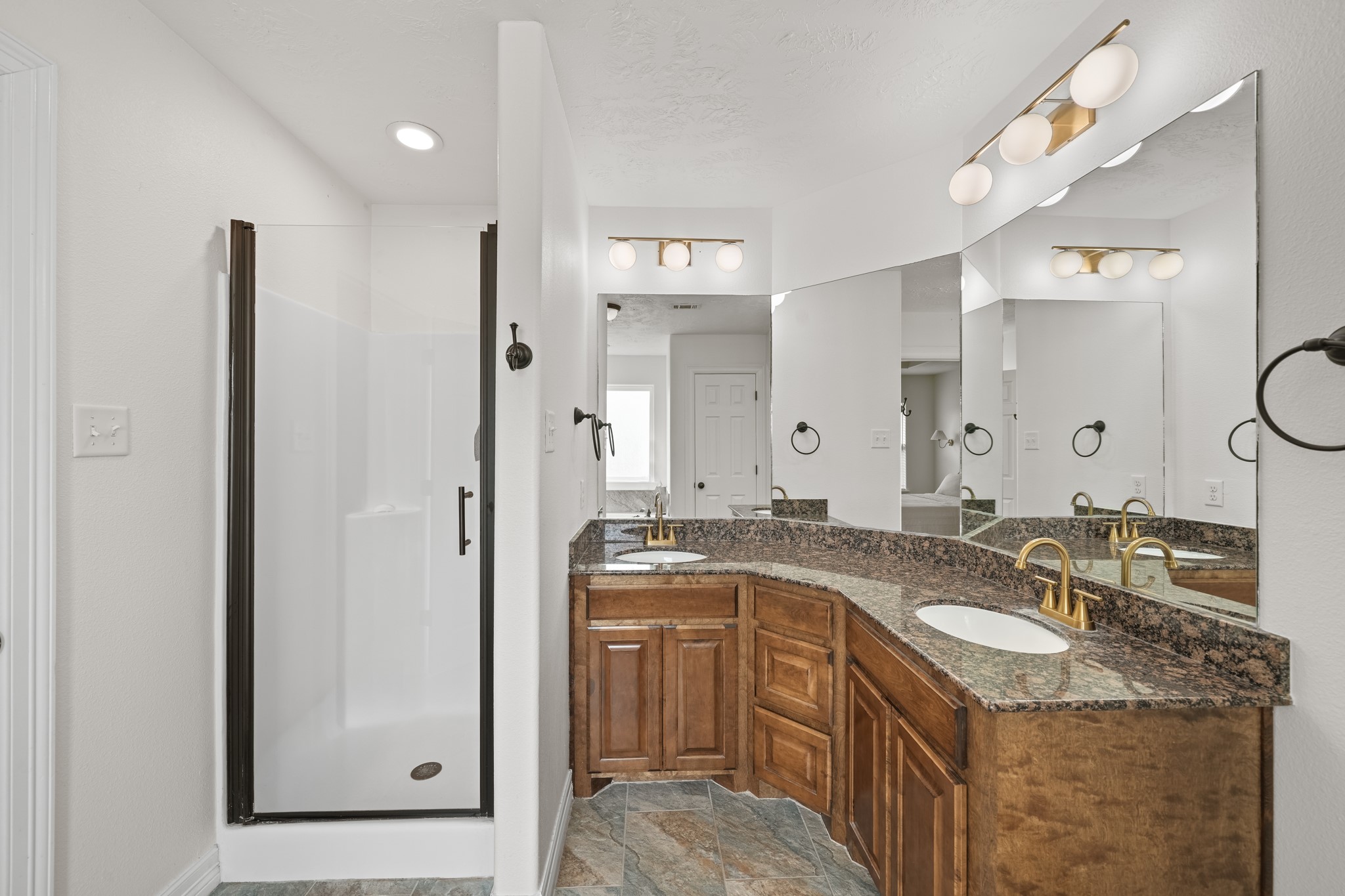 6101 Fox Ridge Drive Angleton, TX 77515 - Photo 20 of 30