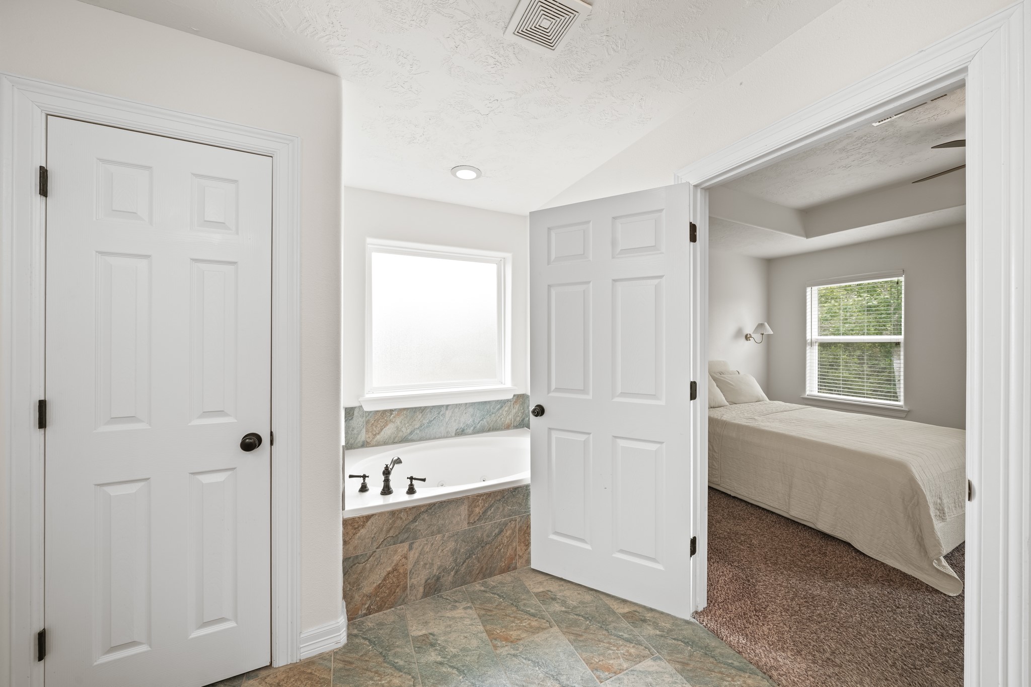 6101 Fox Ridge Drive Angleton, TX 77515 - Photo 21 of 30