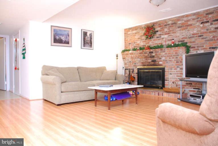 1601 Crestline Road Silver Spring, MD 20904 - Photo 10 of 19 Family Room