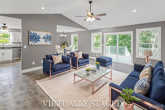 $355,000 | 1127 Redwing Court, Grafton, IL 62037